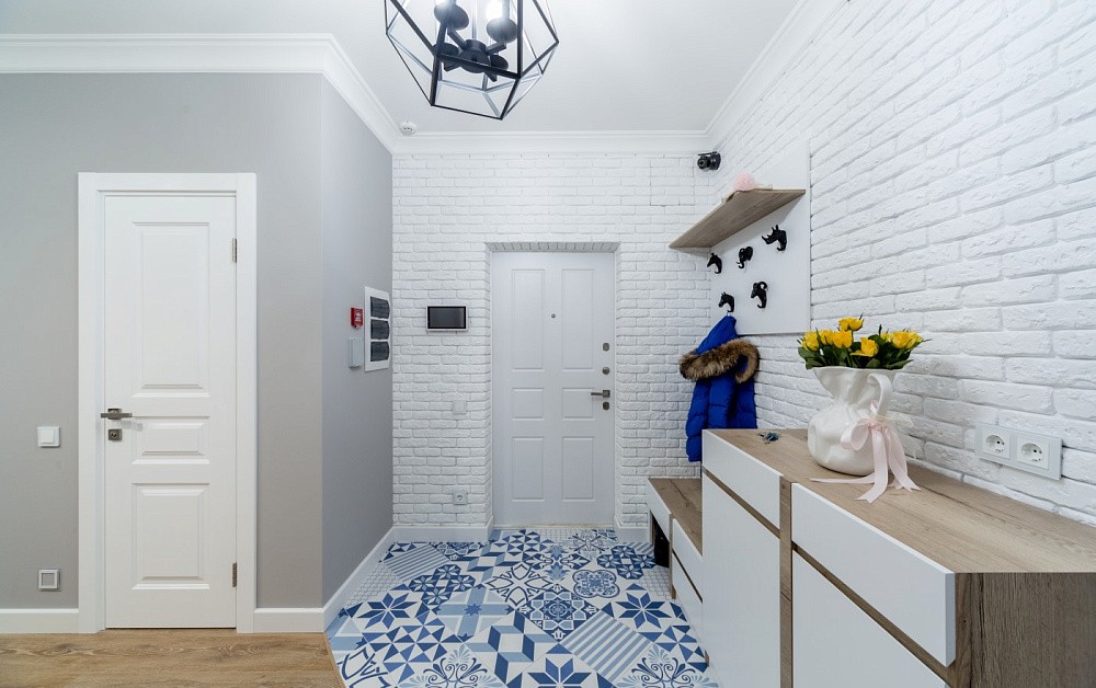 Шкафы-купе в прихожей и спальне