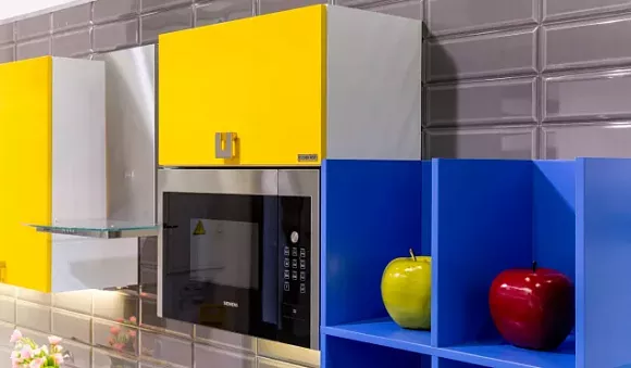 Желтая кухня в Южно-Сахалинске