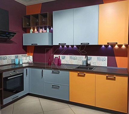 Недорого купить угловые кухни на распродаже