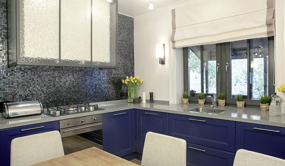 Синяя кухня