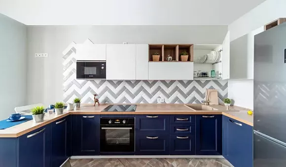 Синяя кухня в Санкт-Петербурге