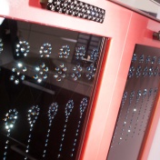 Оформление кристаллами Swarovski Оформление кристаллами Swarovski